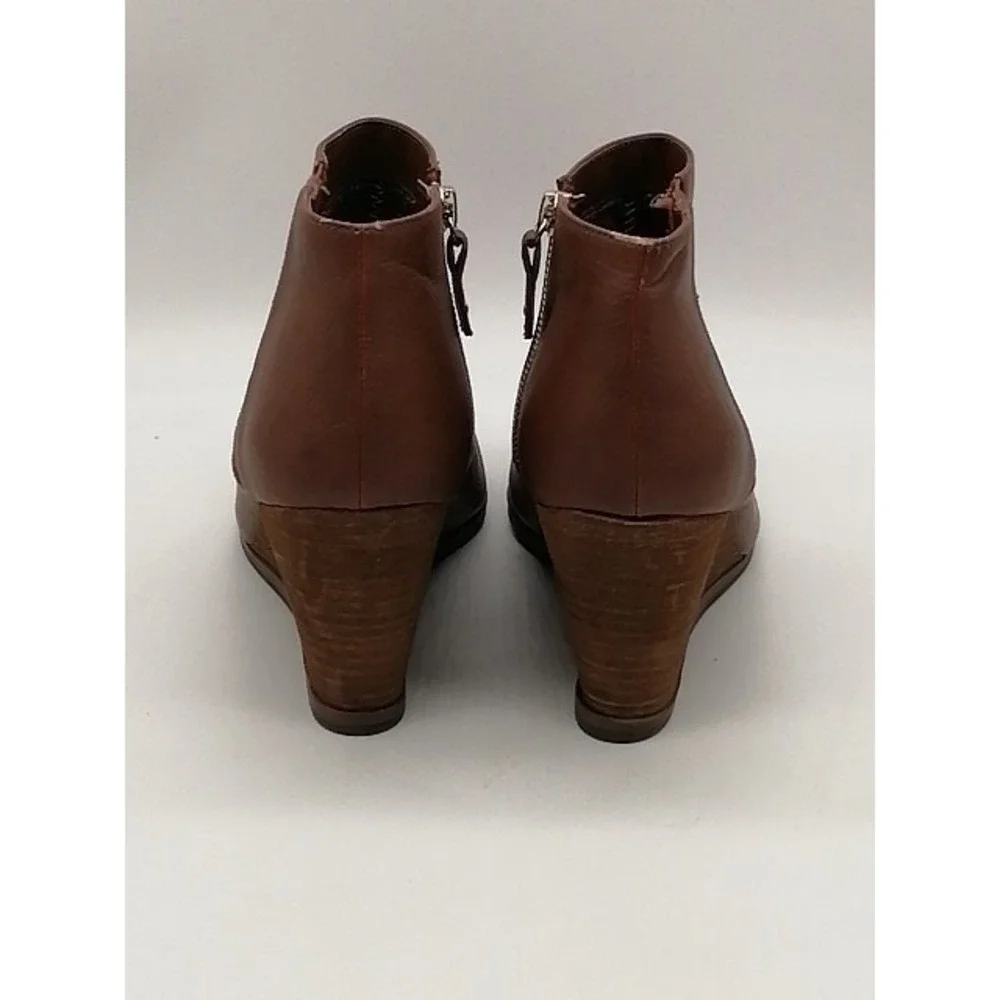 Dr. Scholl's Boots Womens Patch Brown 9 Ankle Bootie Shoe Side Zip Stretch Wedge